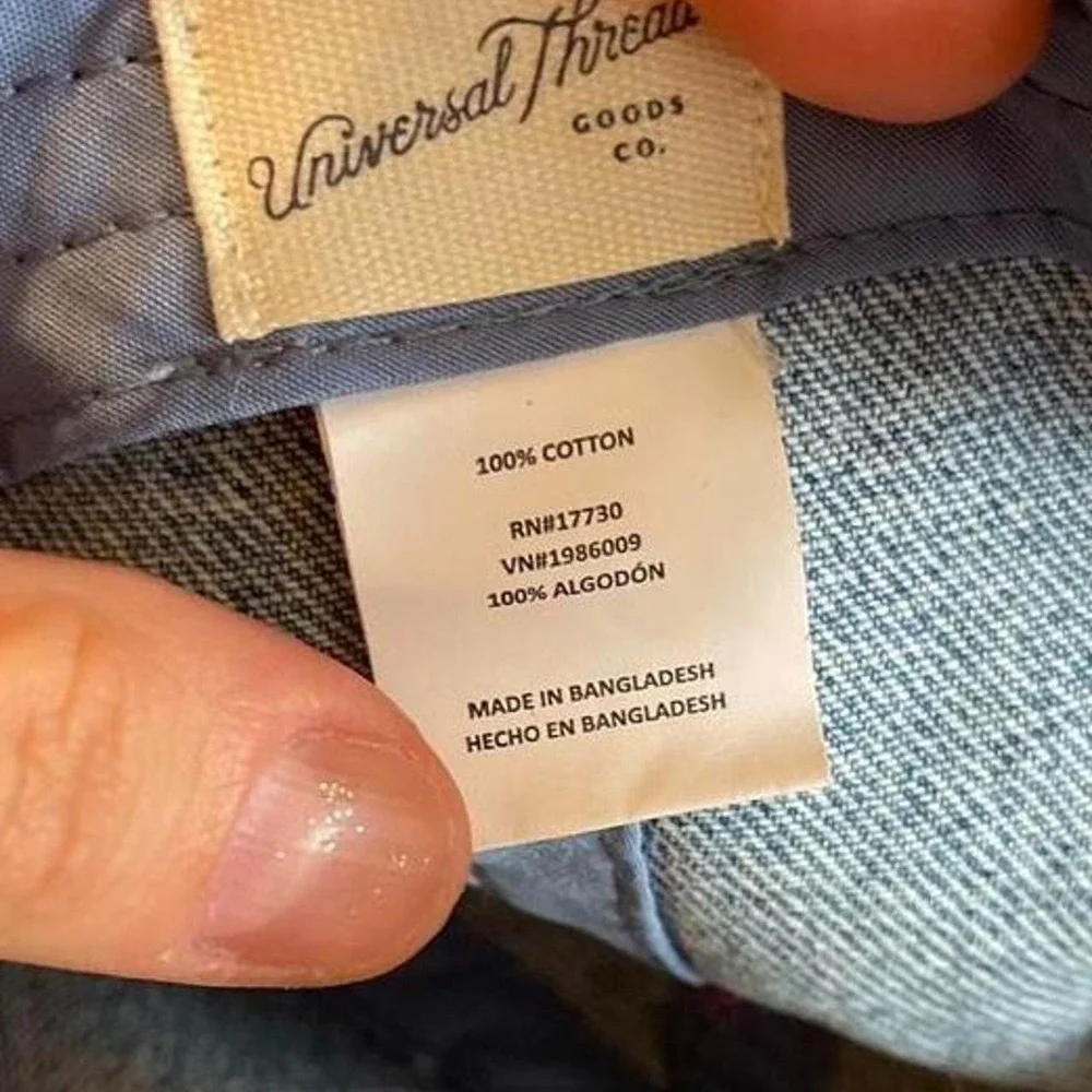 Vintage‎ look blued denim hat by Universal Thread
